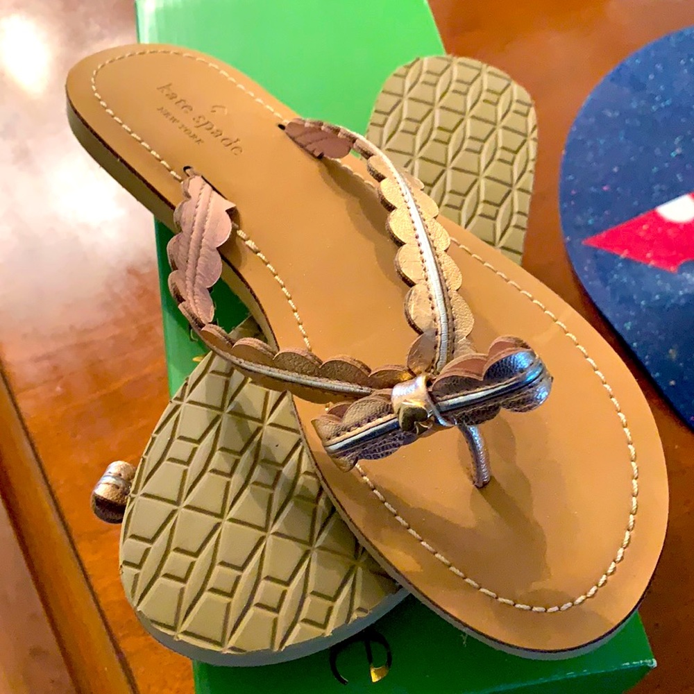 Kate Spade Rose Gold Flip Flops Women’s Size 7 New